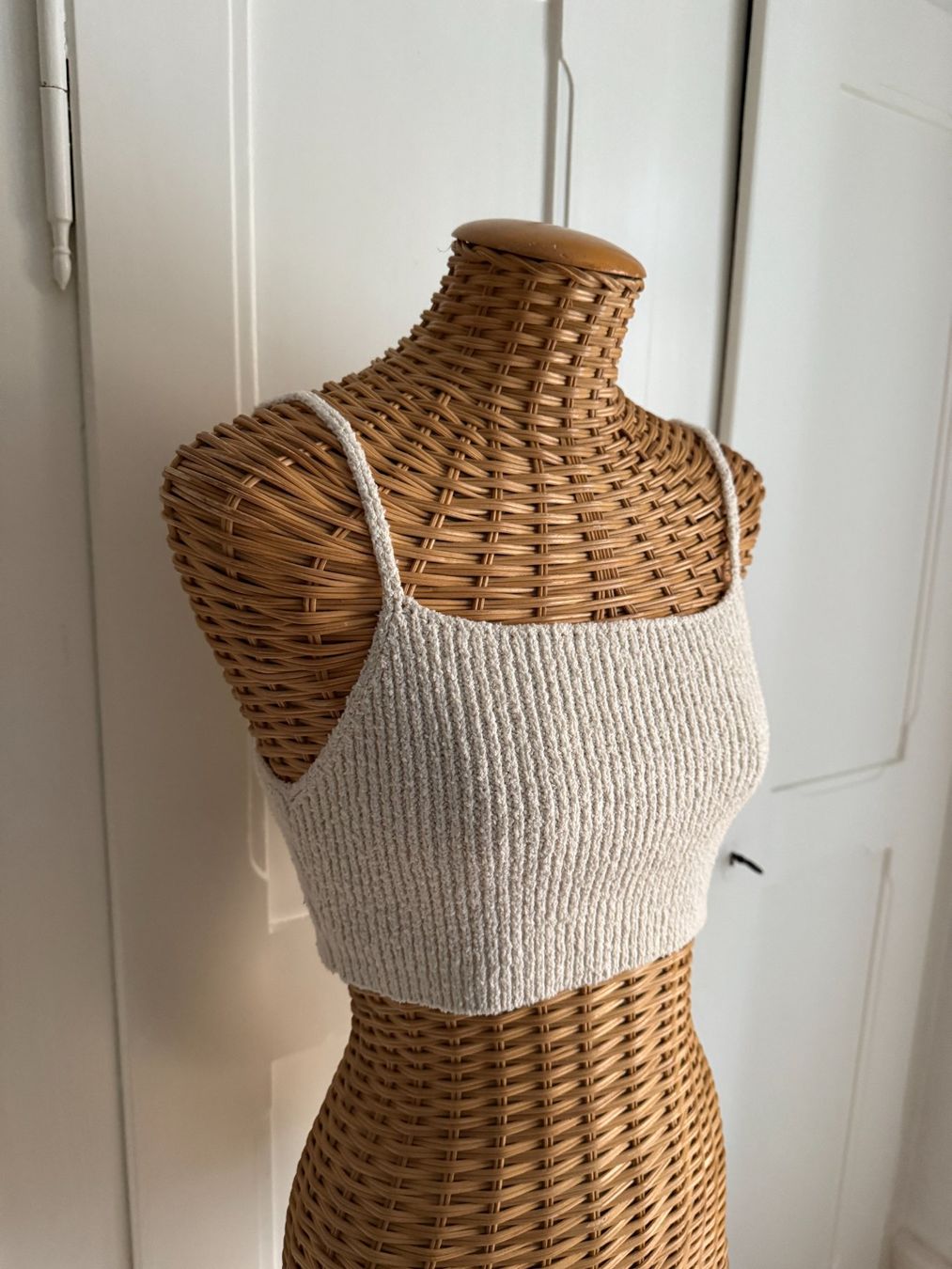 Zara Top: ZARA - cropped Stricktop offweiss S – Usato da Zürich venduto da Diazaio 1