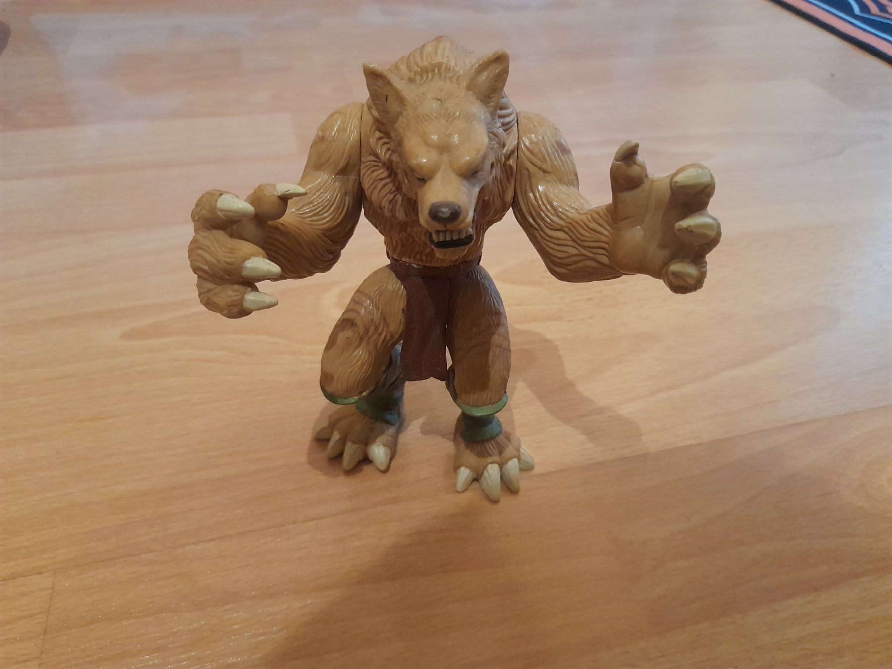 Hasbro Giocattoli: Hasbro Figur Werwolf – Usato da Lustmühle venduto da chevi03