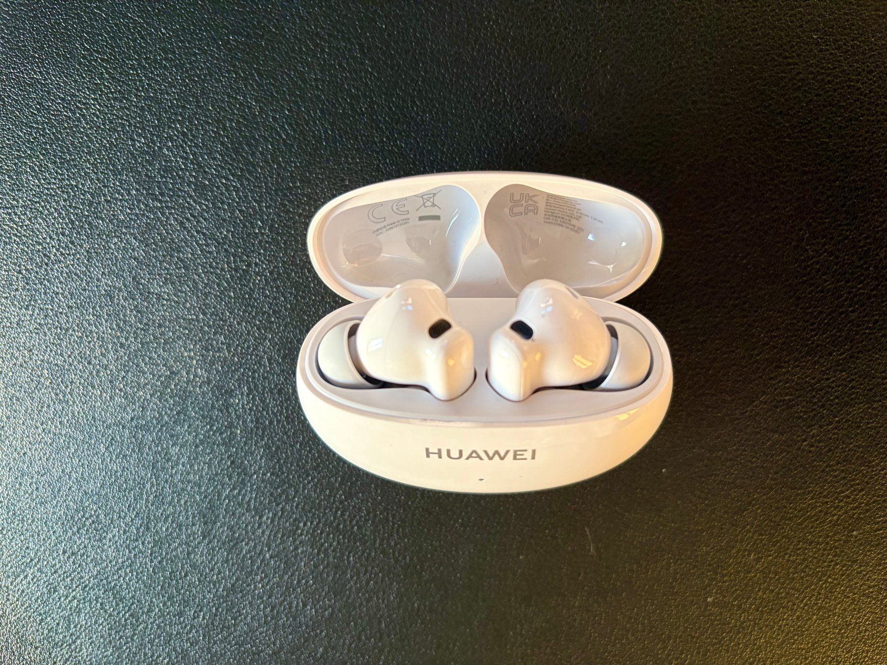 Huawei Cuffie: Kopfhörer Huawei FreeBuds 6i – Usato da Seon venduto da pav_dcw2 1