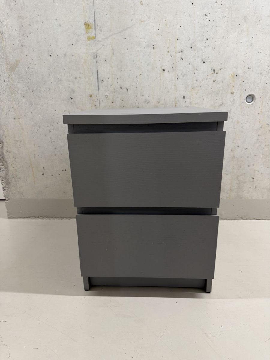 Comodini: IKEA Malm Kommode mit 2 Schubladen, grau – Usato da Zürich venduto da con_mts2