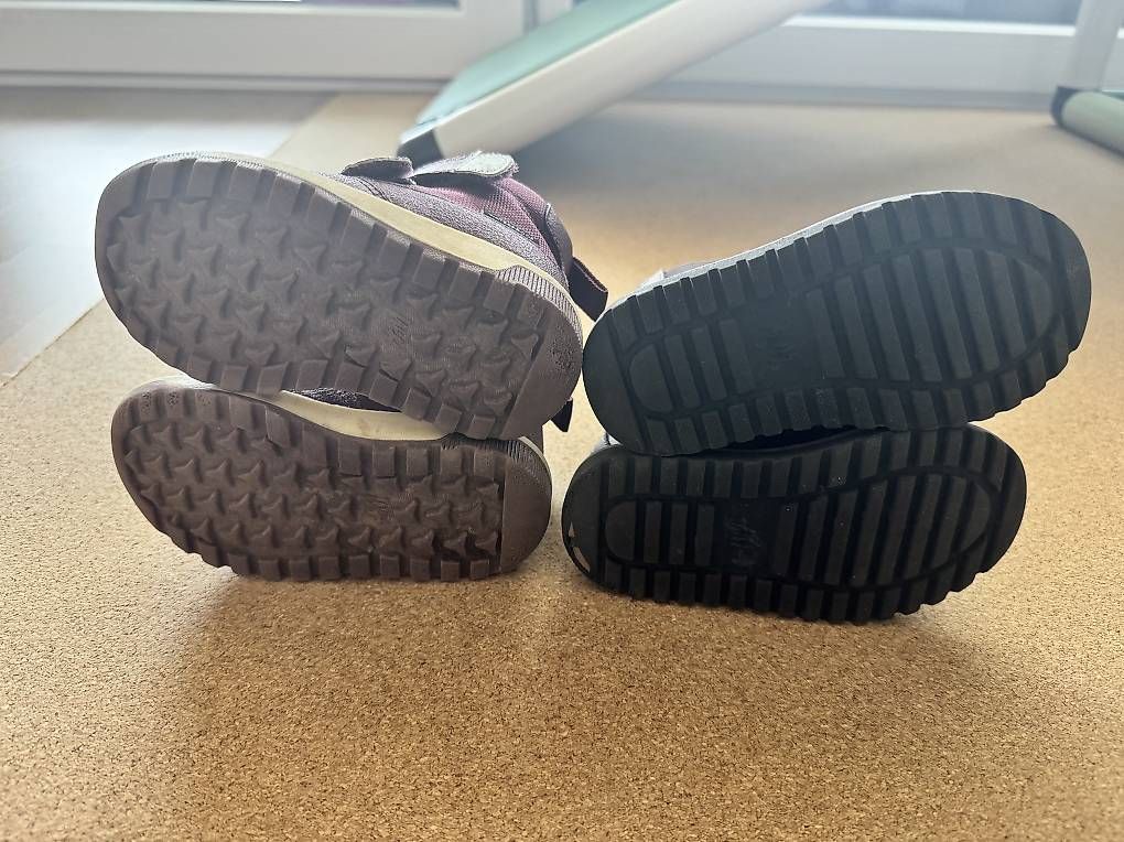 Scarpe per ragazzi: Kinderstiefel Grösse 20/21 – Usato da Malters venduto da frangecko 1