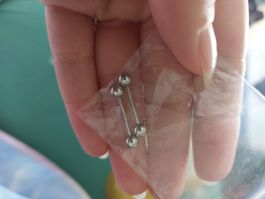 2x Nagelneue Piercings Zungenpiercings Silberfarben