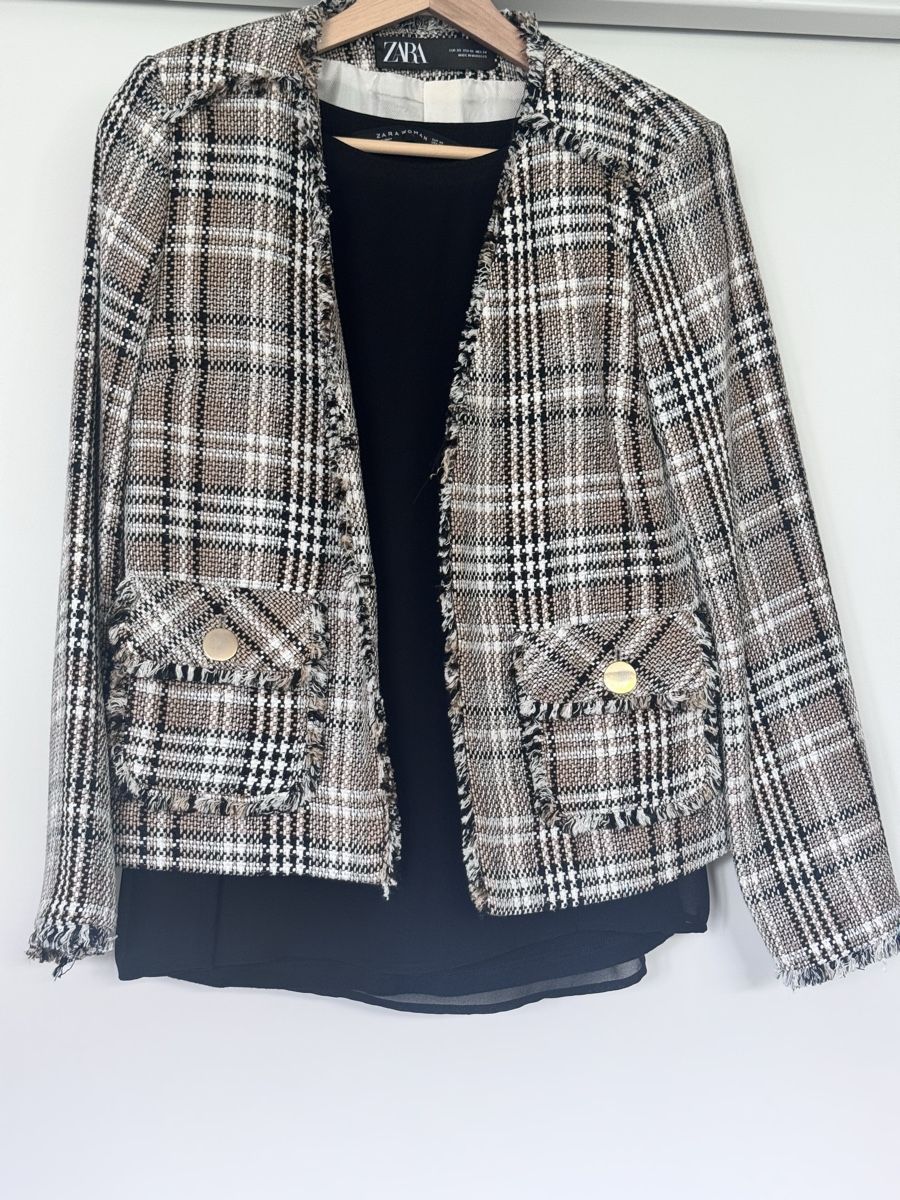 Zara Giacche: Zara Bouclé Blazer XS – Usato da Hergiswil NW venduto da Shintana