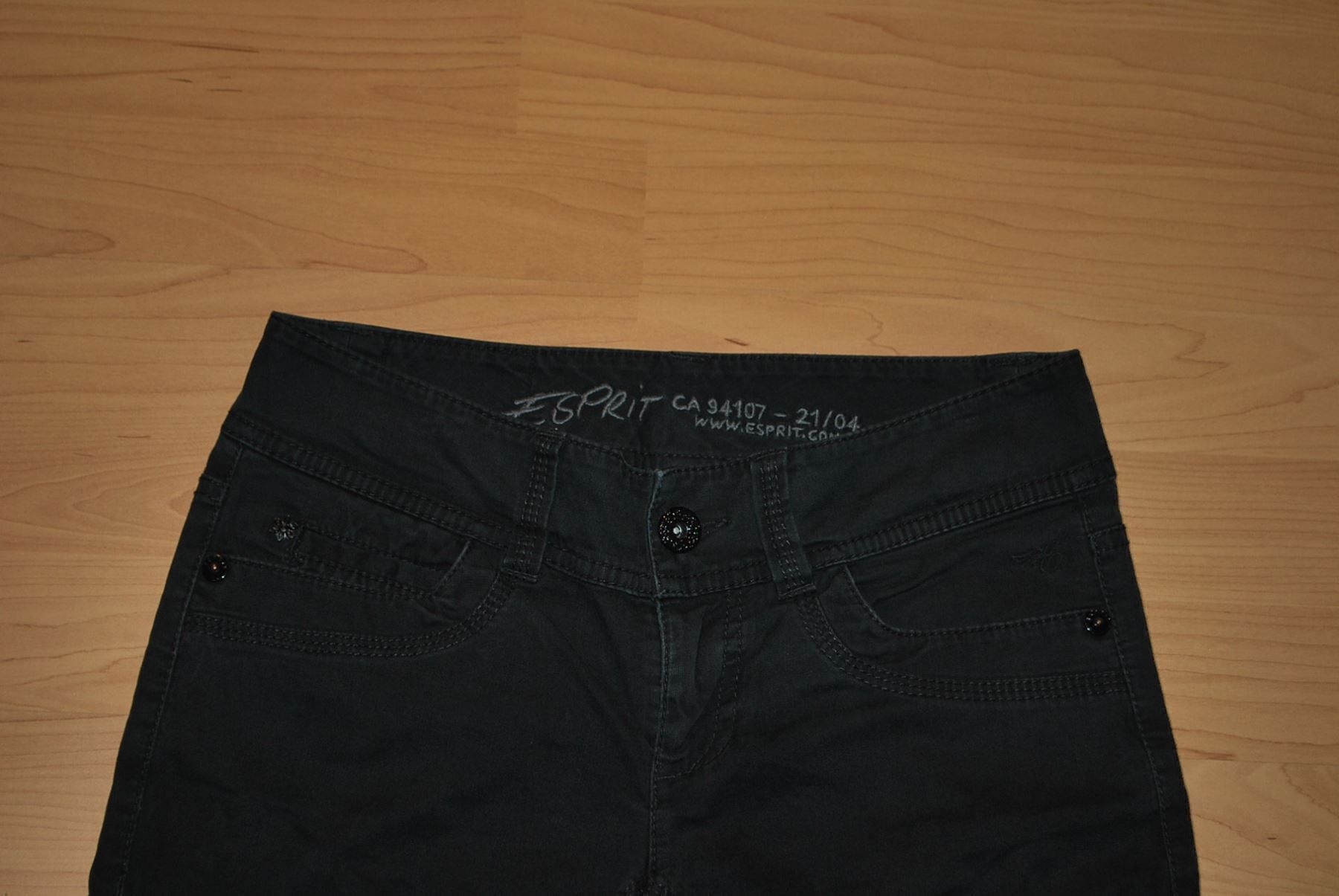 Esprit Jeans: ESPRIT Jeans REGULAR taille / Grosse 32 CH – Usato da Cossonay-ville venduto da Super-Price-Quality 1