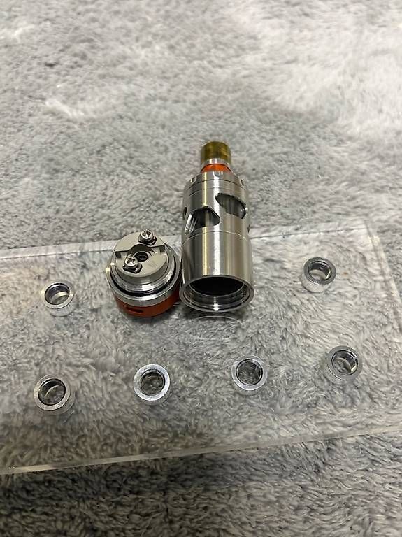 Squape Altri Prodotti per fumatori: Grosse Squape-Sammlung mit Akkuträgern – Usato da Liedertswil venduto da sae01 2