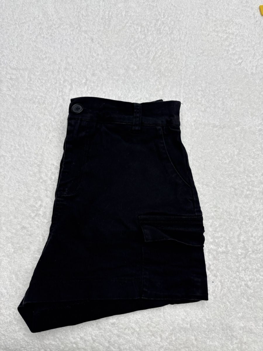 Hosen: Shorts cargo noir taille L 40  – Gebraucht aus Chenens von anasantos90 2