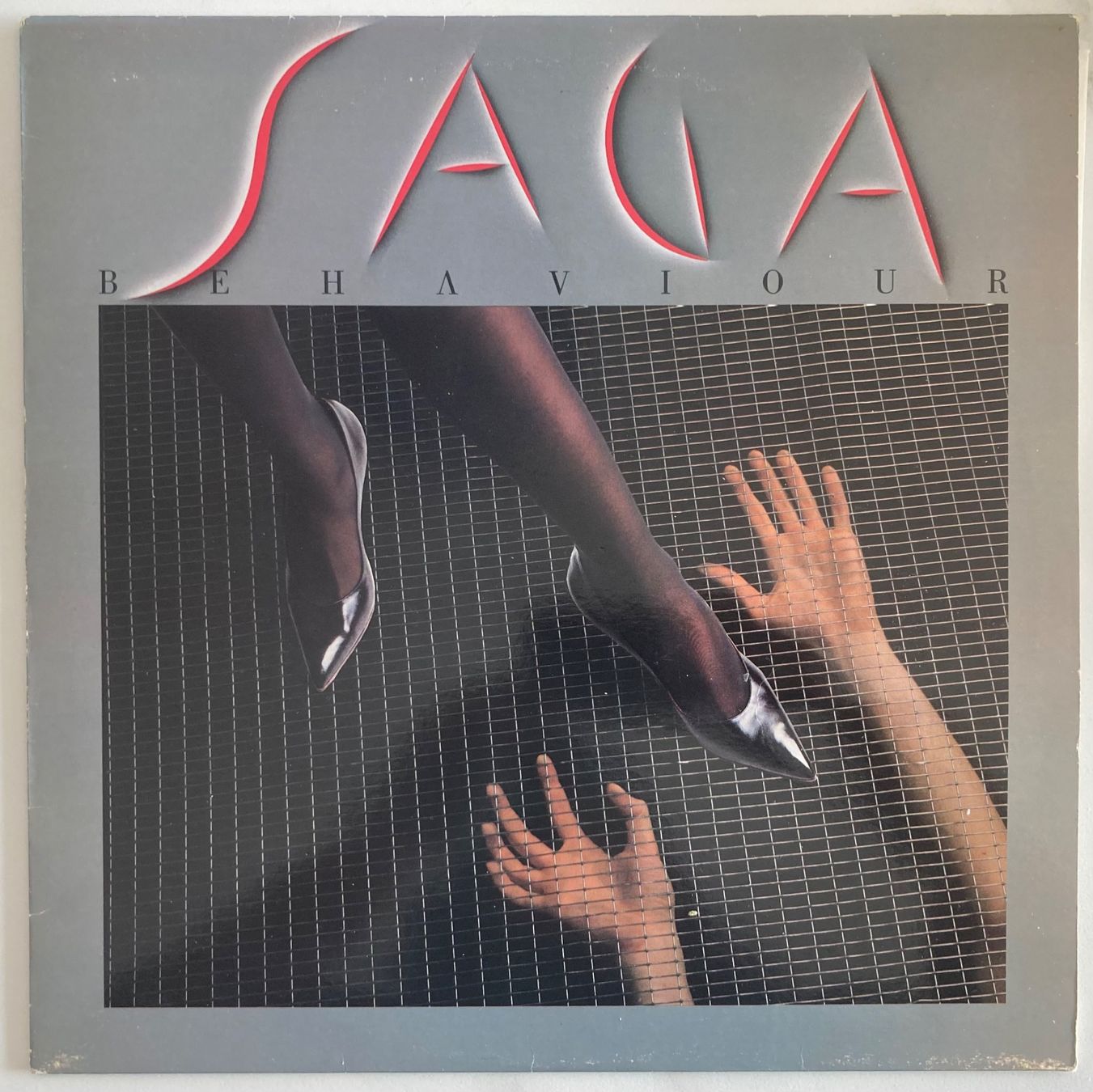 Vinyles: SAGA - BEHAVIOUR – D'occasion à Poliez-Pittet par Newtown-Records