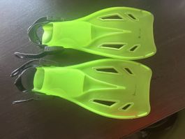 Schwimmflossen Neongrün verstellbar guter Zustand
