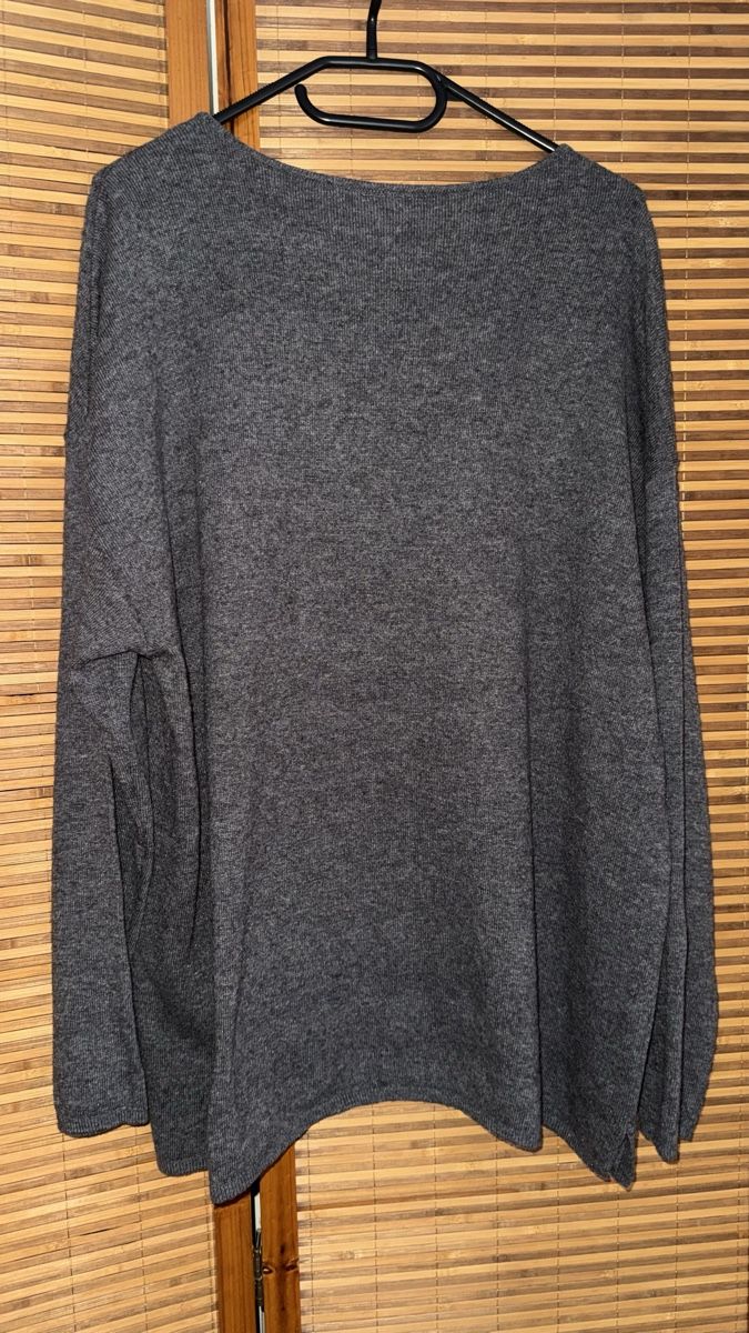 Pullover & Sweatshirts: Schöner Longpullover 46 – Gebraucht aus Gümligen von morticiaaddams 1