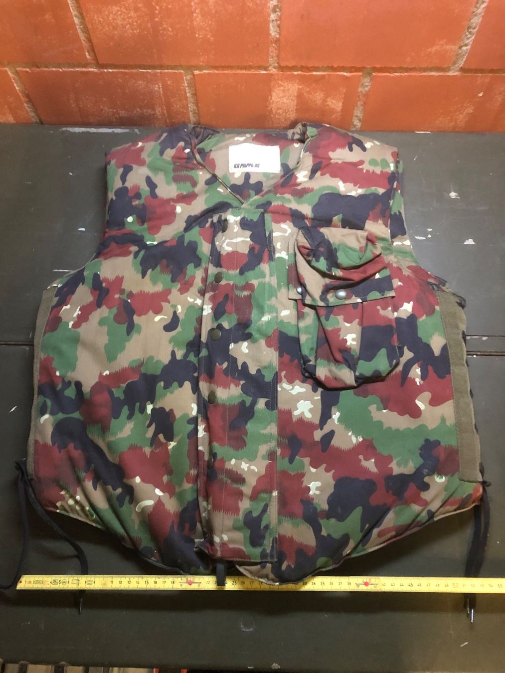 Schweizer Armee Uniformen: Armee Schutzweste Militär TAZ 70/83 Alpentarn Splitterschutz – Gebraucht aus Madiswil von TEMISO 1