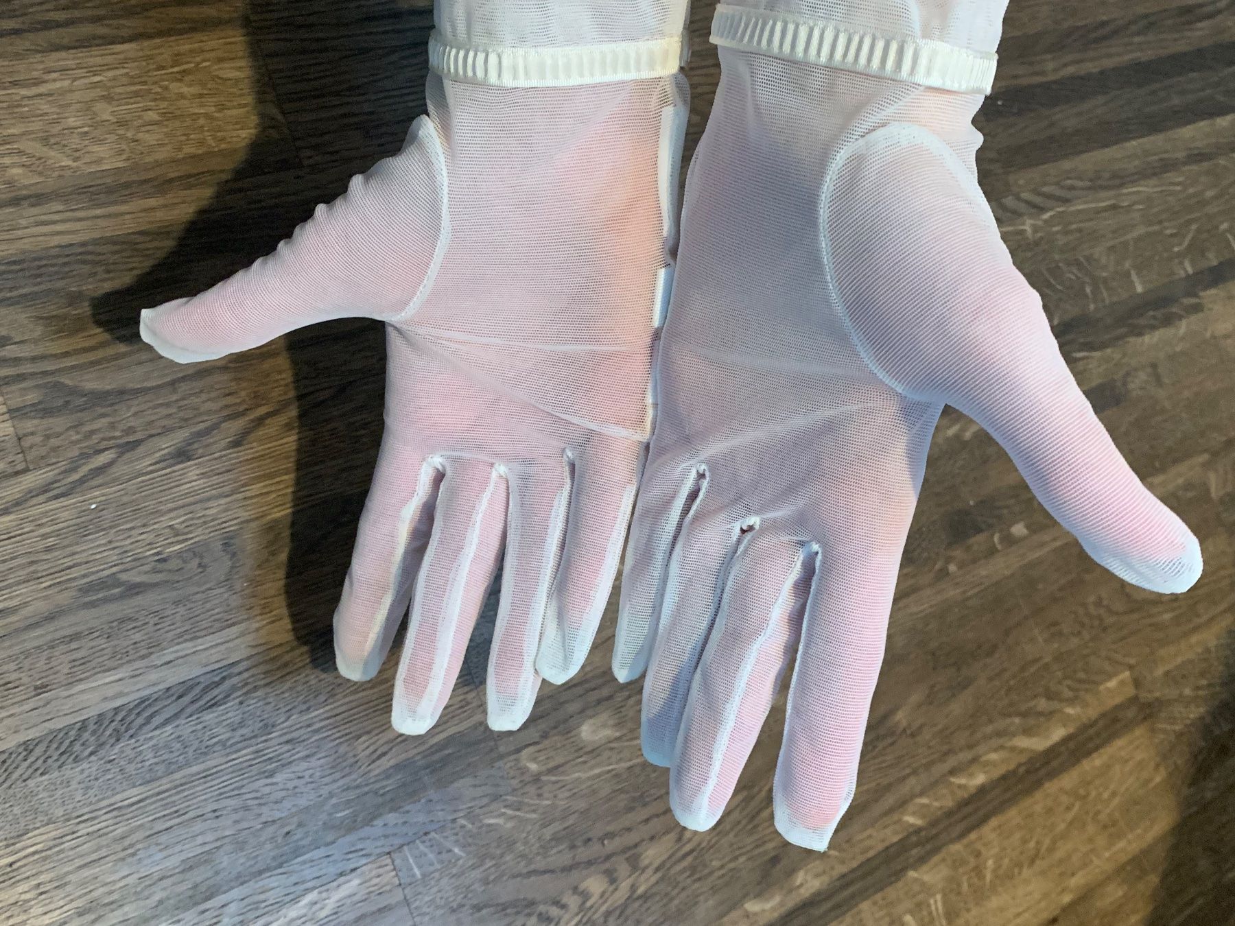Max Mara Gants & mitaines : MaxMara bride gloves – D'occasion à Thalwil par val_q76v 1