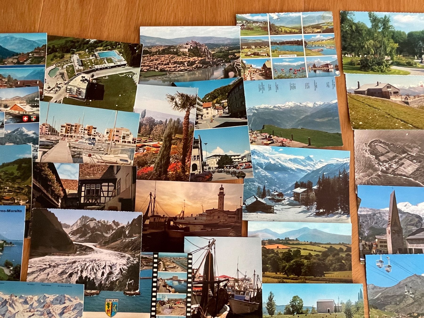 Ansichtskarten: 100 cartes, verso vierge. – Gebraucht aus Sonceboz-Sombeval von Comment2 9