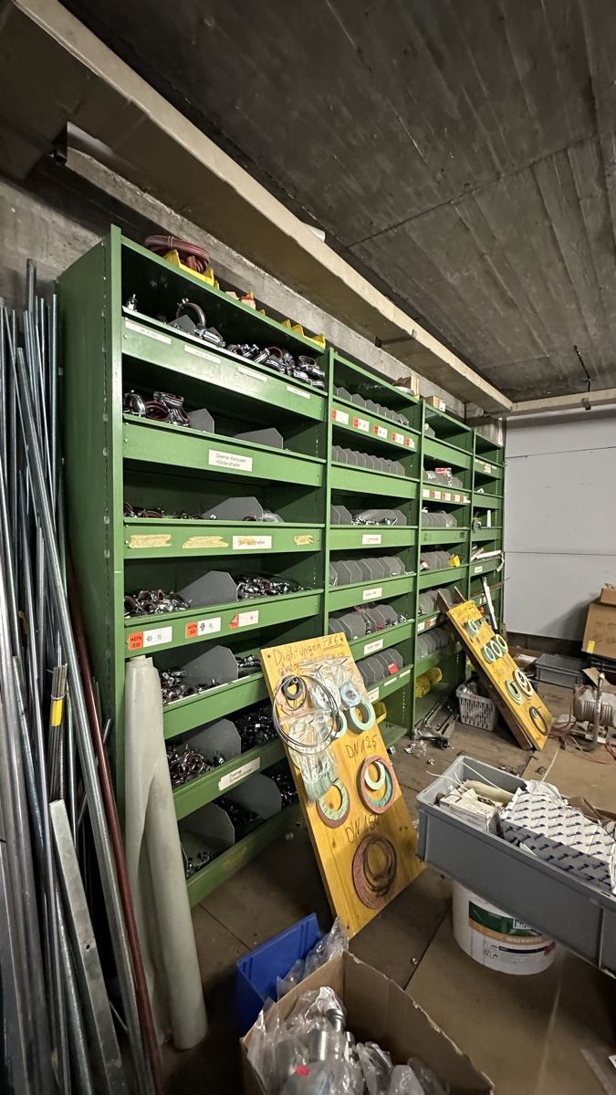 Scaffali: Metal Regale 12stk – Usato da Au venduto da TF-MEL 1