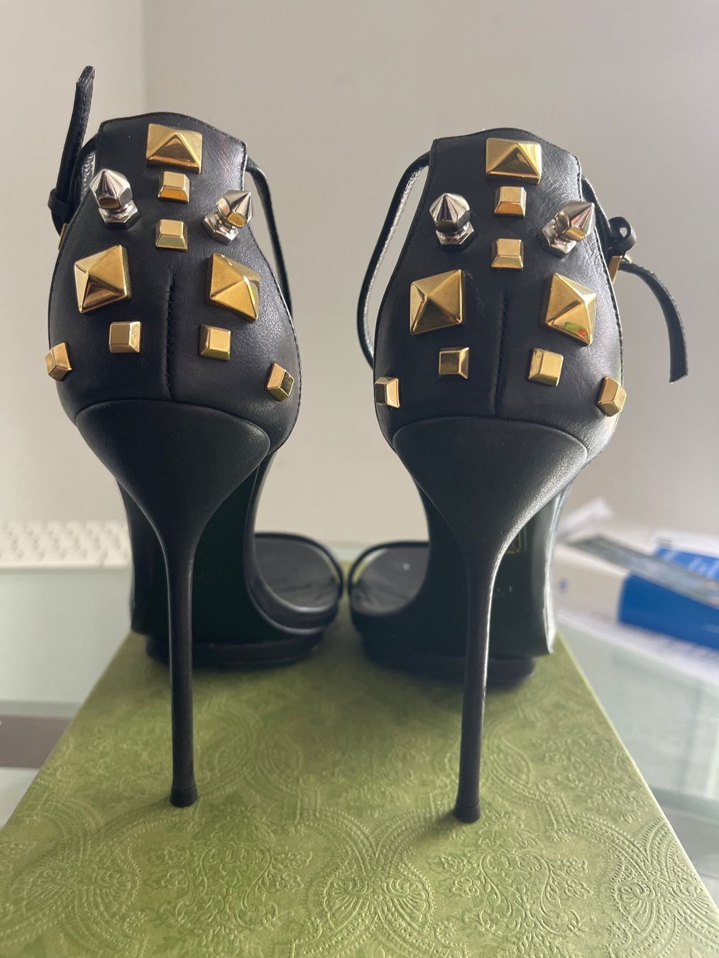 Gucci Scarpe da donna: Gucci Sandalen 38.5 – Usato da Agra venduto da Milena_L