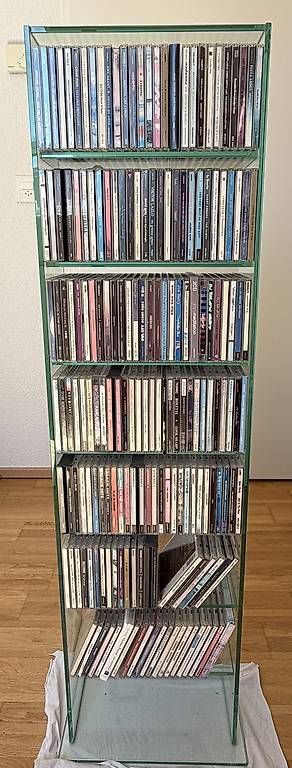Racks & Cavalletti: CD-Ständer aus Glas ist gratis – Usato da Seengen venduto da broadway17