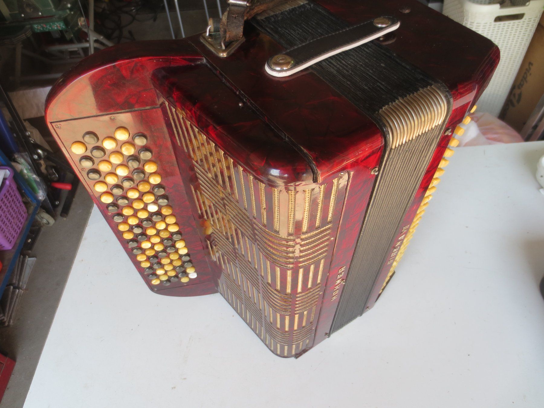 Hohner Musikinstrumente: Akkordeon Hohner Sirena VII – Gebraucht aus Weier im Emmental von waefler03