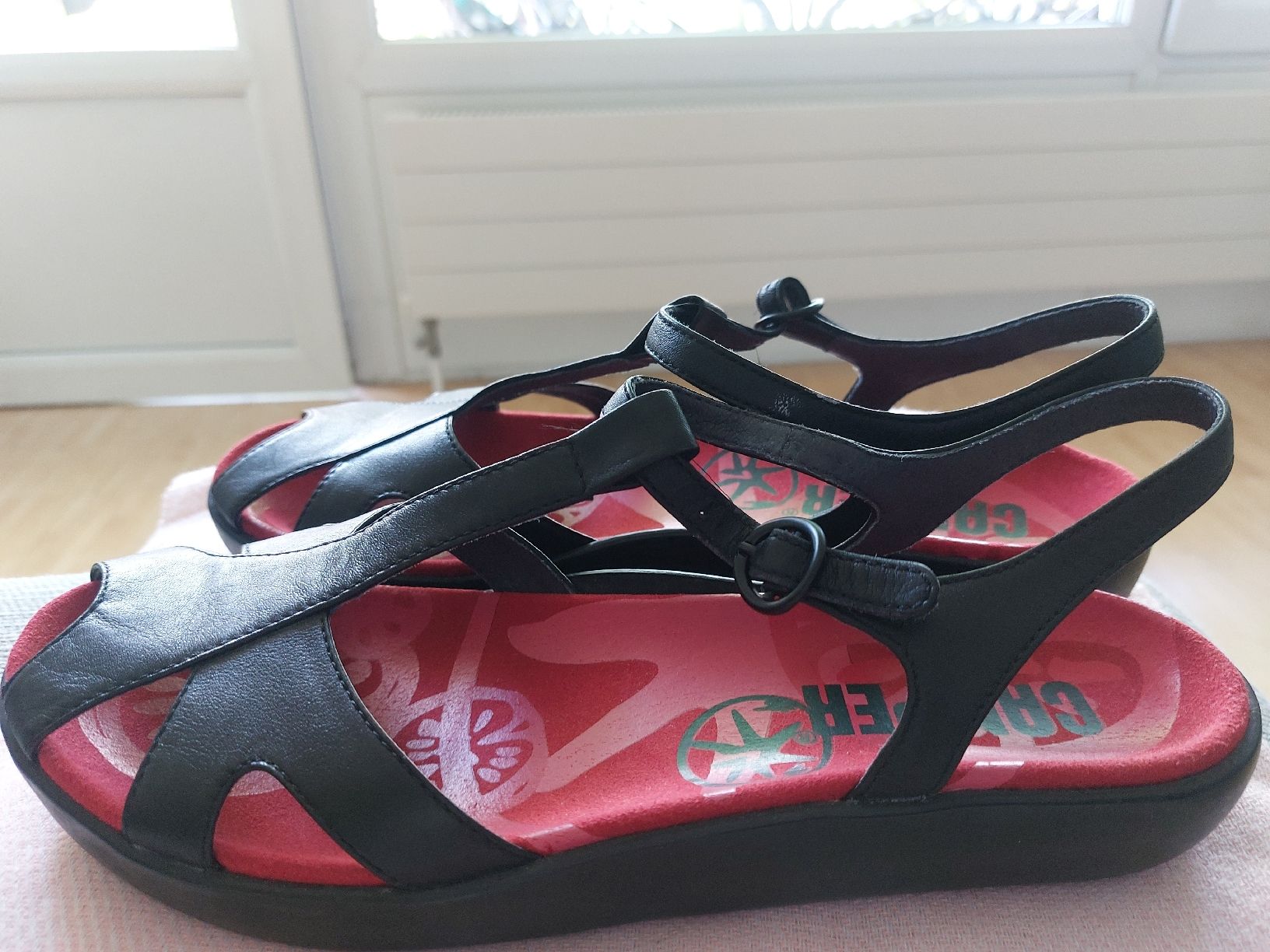 Camper Scarpe da donna: Schwarze Camper Sandalen, Grösse 40 – Usato da Thun venduto da Alexanna 8