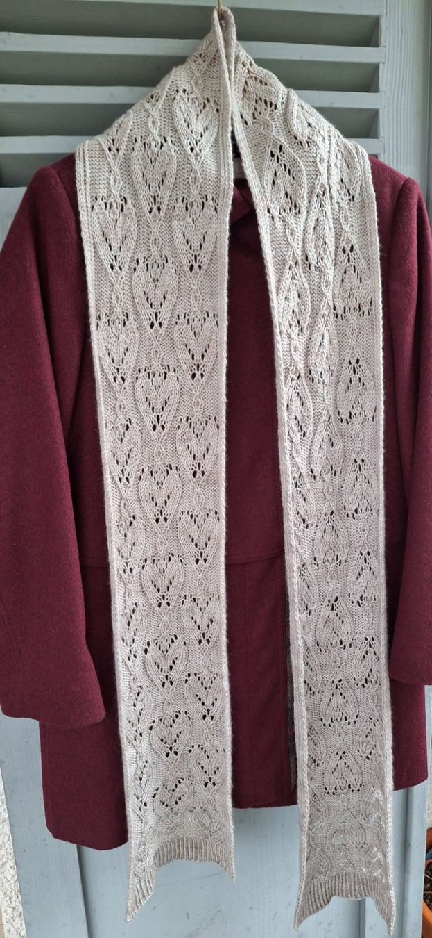 Foulard & Sciarpe: Schal "Lovely"   handgestrickt  Merino   NEU – Nuovo (secondo la descrizione) da Langenthal venduto da Handstrick 2