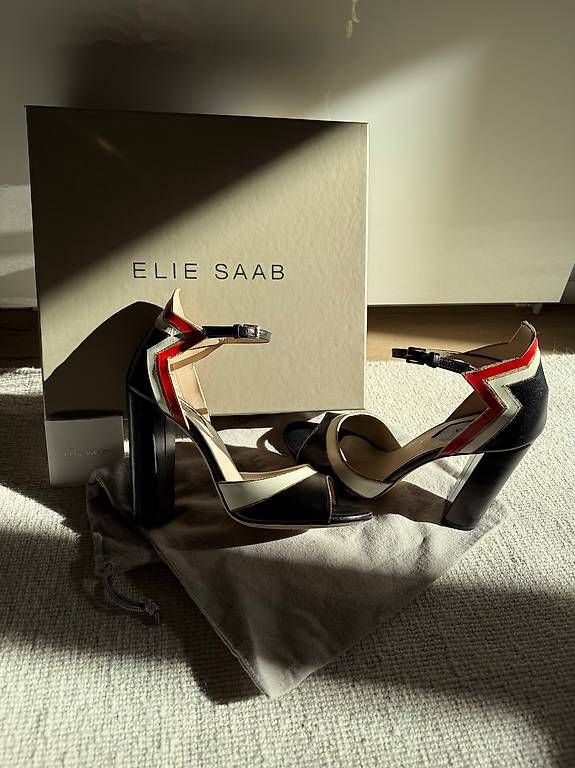 Elie Saab Scarpe da donna: Sandalo ELIE SAAB – Usato da Cavigliano venduto da Pzan 1