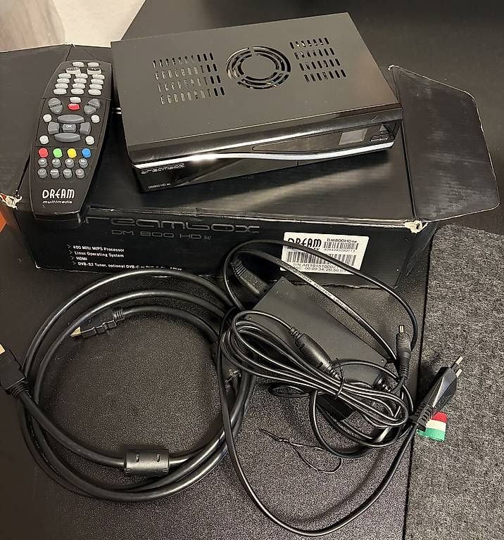 Récepteurs: 2x Dreambox DM 800 HD se – D'occasion à Muttenz par juve67