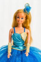 Barbie Puppe Tropical in 3615 Party Dazzle Kleid bespielt