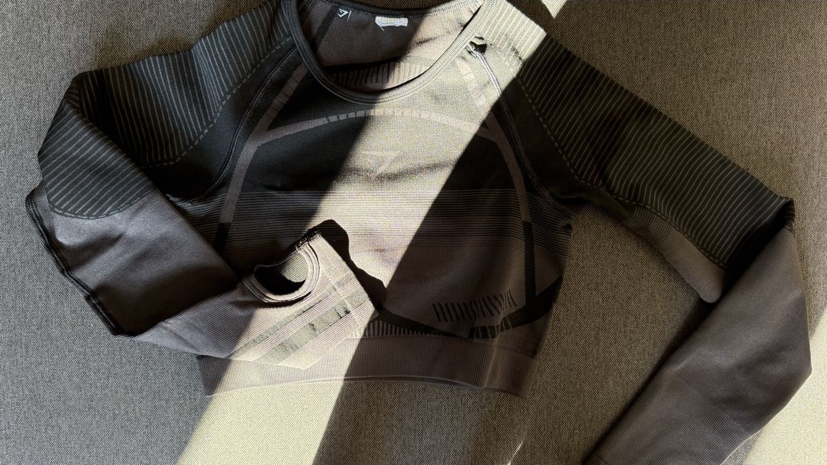 Gymshark Lotti di vestiti: Gymshark Flex Set (3) – Usato da Zürich venduto da sel_9kd 1