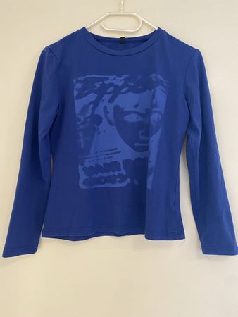 Blaues Langarmshirt mit Print, Grösse S