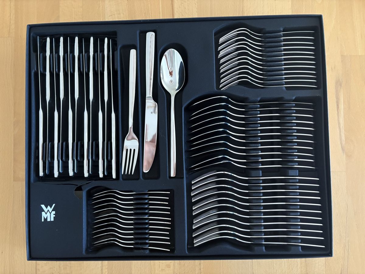 WMF Set di posate: WMF Cromargan Besteckset - Palma – Nuovo (secondo la descrizione) da Erlenbach ZH venduto da sas_z5j9