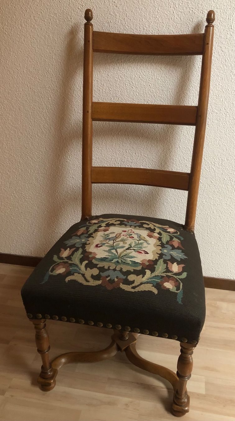 Sedie: Antiker Stuhl – Usato da Gwatt (Thun) venduto da pachdele