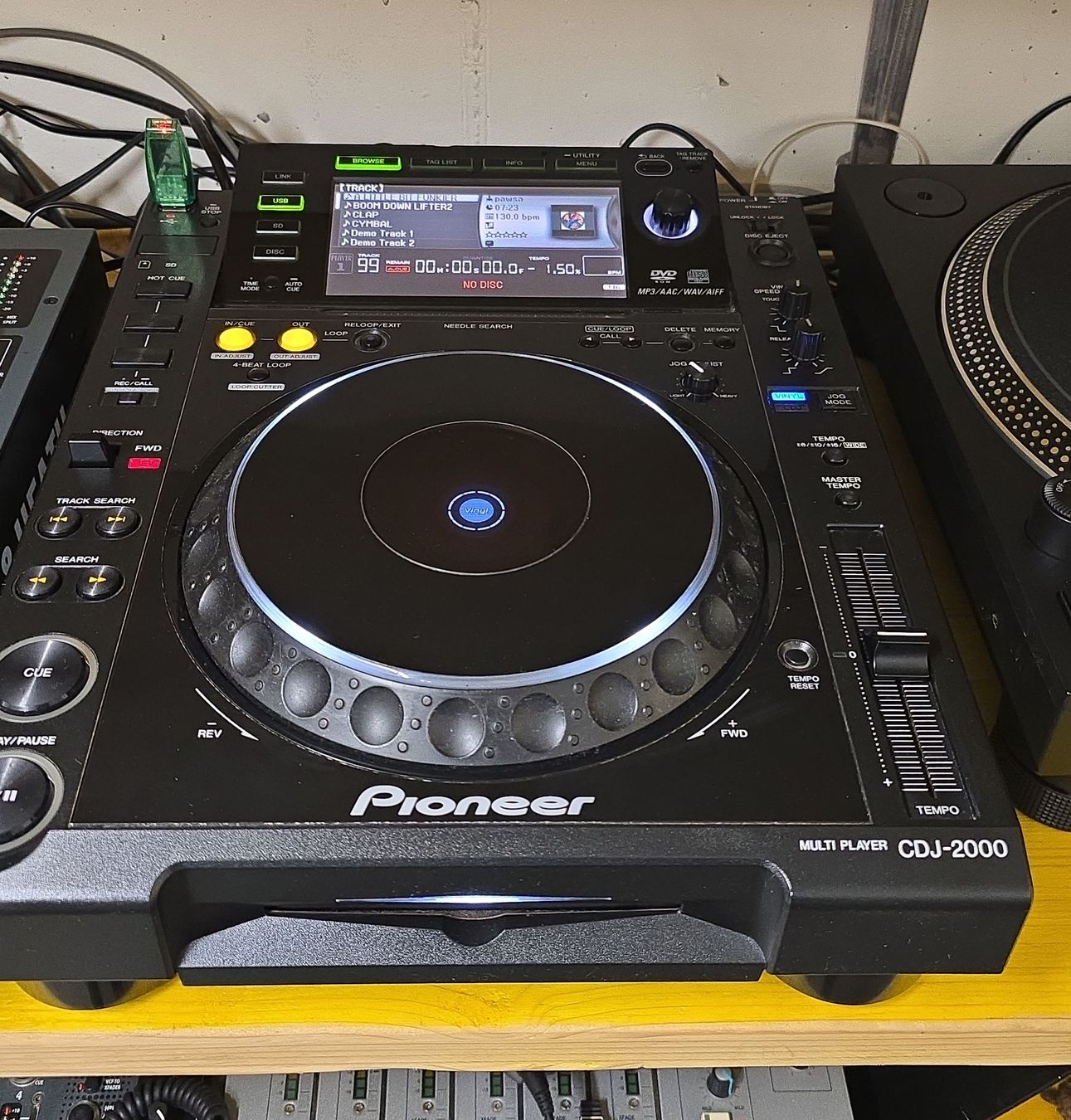 Pioneer Lettore multimediale & Streamer: Pioneer CDJ-2000 Multi Player – Usato da Matzingen venduto da Privatverkauf.ch