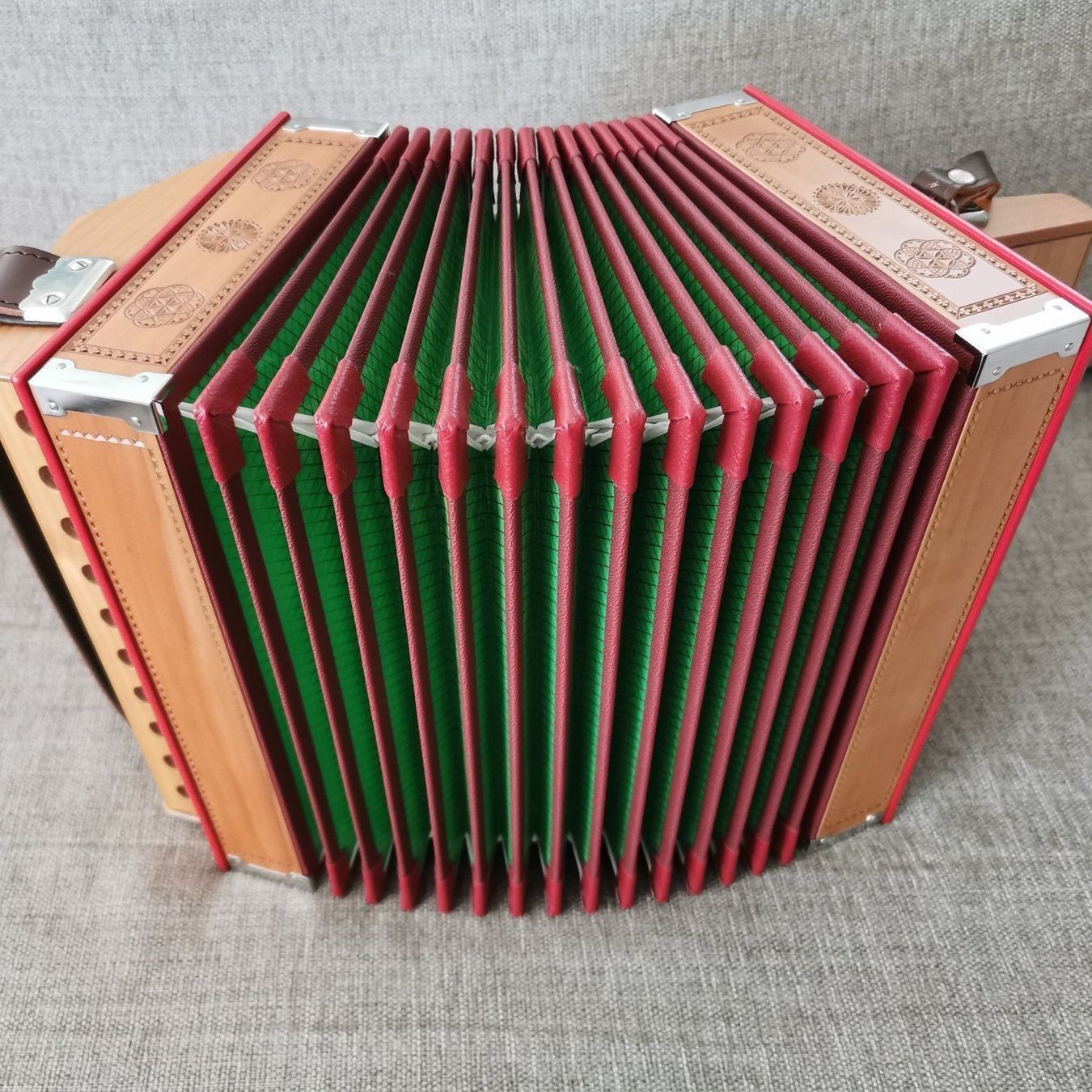Musikinstrumente: Schwyzerörgeli B Stalder très bon état – Gebraucht aus St-Cergue von mis_m87l 2