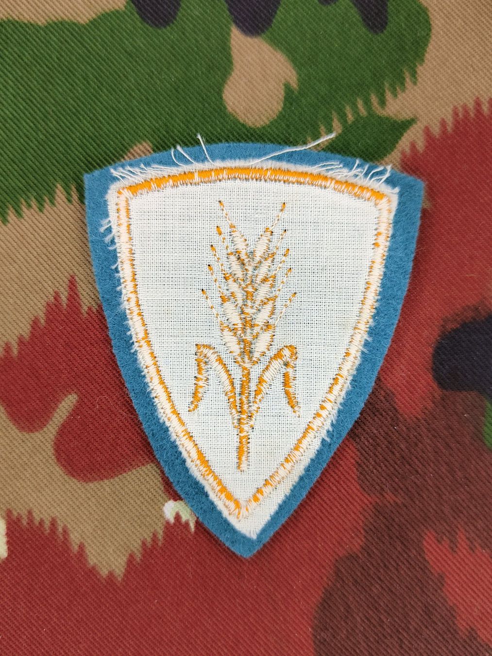 Schweizer Armee Uniformen:  Funktionsabzeichen Quartiermeister Ord. 1972, Variante 2 – Gebraucht aus Bauma von SwissMilitaria 1