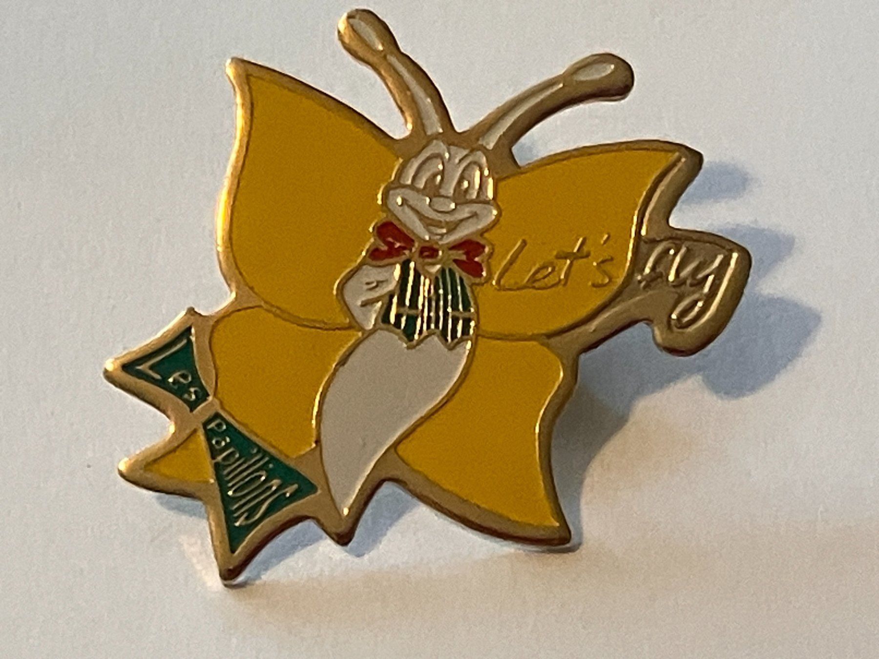 Placchette & Badge: 1 Pin let's fly Les Papillons – Usato da Basel venduto da djwwpp