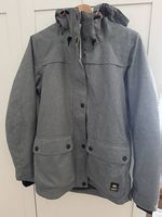 Neuwertige CLWR Snowboard Jacke grau