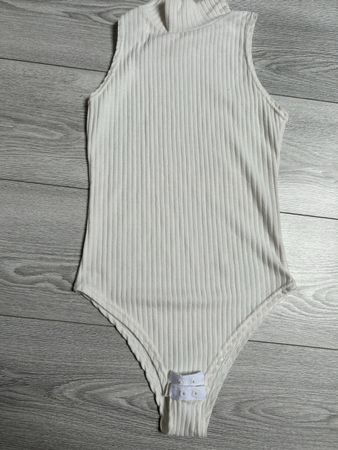 Haut-body côtelé blanc à col montant Boohoo, taille S