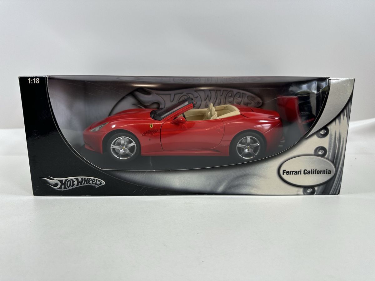 Hot Wheels Elite Ferrari California 1:43 - Collezionismo In vendita a