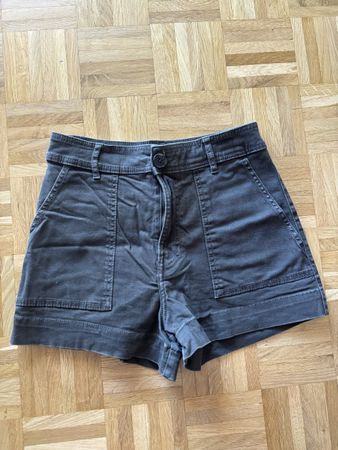 Shorts H&M kaki taille 36 bon état