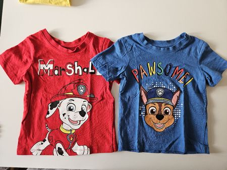 2 Paw Patrol T-Shirts, Grösse 92, neuwertig