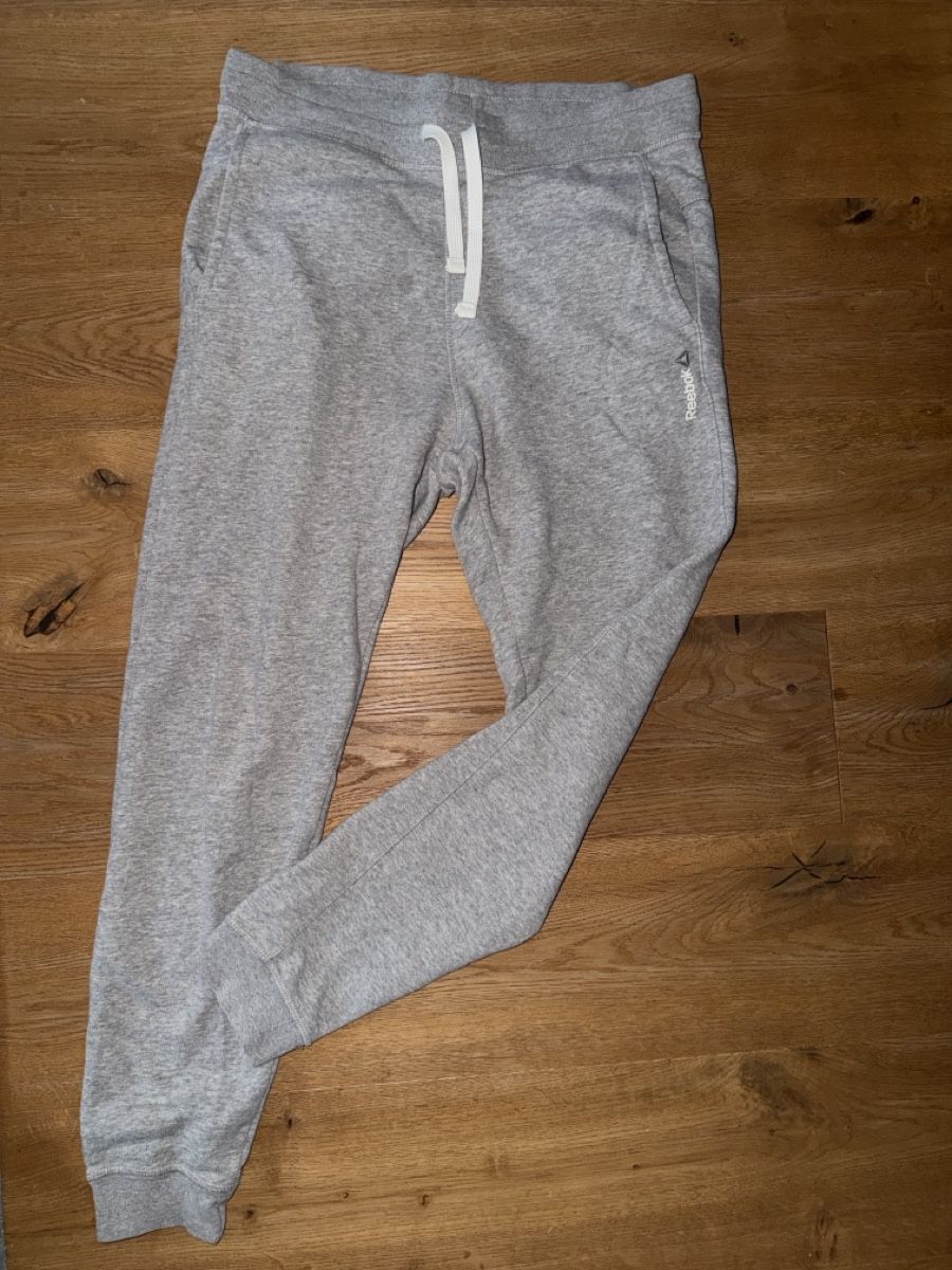 Reebok Hosen: Trainerhose Reebok – Gebraucht aus Davos Platz von boom62