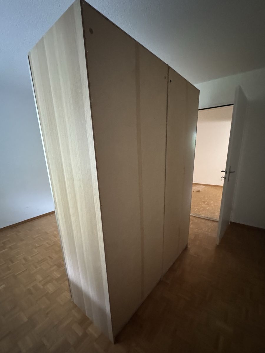 Armadi: Kleiderschrank – Usato da Schlieren venduto da Freundlich02 5
