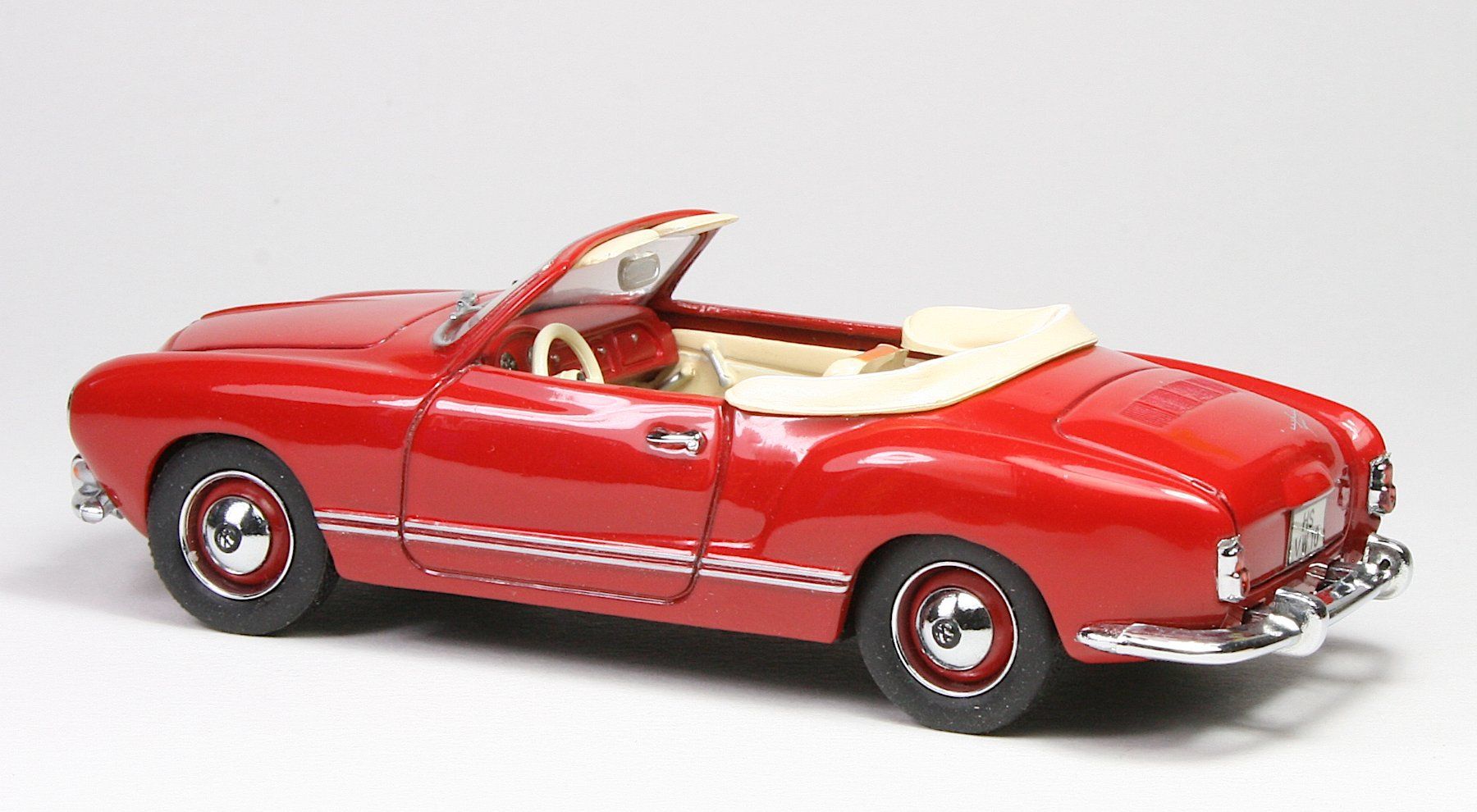 Minichamps Modellini d'auto: Minichamps VW Karmann Ghia Cabriolet – Nuovo (secondo la descrizione) da Elsau venduto da Peekay8 2