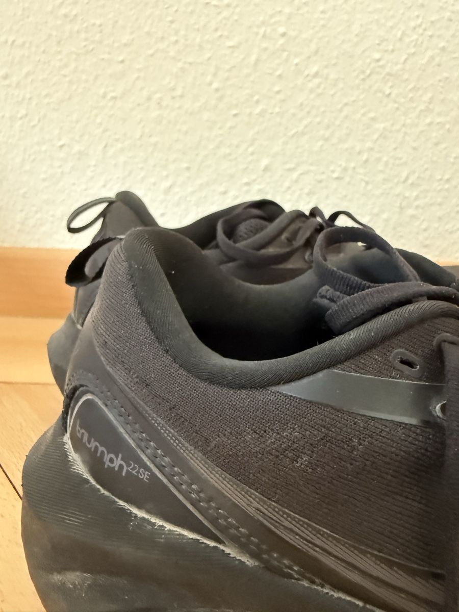 Saucony Herrenschuhe: Saucony Triumph (43) – Gebraucht aus Bern von Laufsport3000 1