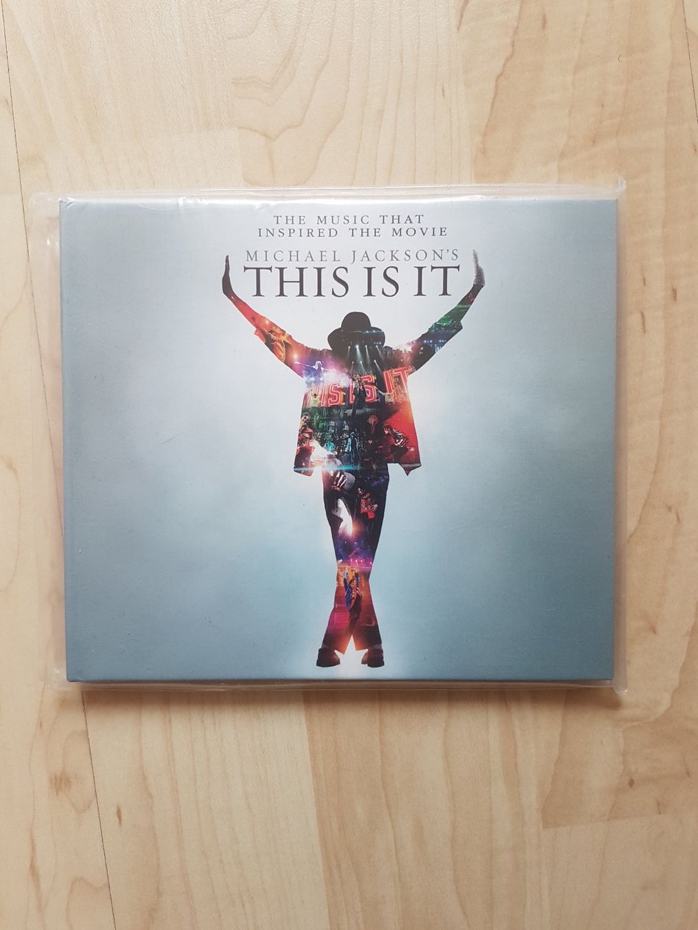 CD: Michael Jackson: This Is It (Souvenir Edition) 2 CD – Usato da Bischofszell venduto da icubus69