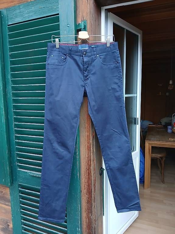 Pantaloni: DEVERED 1902 Slim Fit Suit Trousers - Men – Usato da Ochlenberg venduto da Pbw_ardrobe