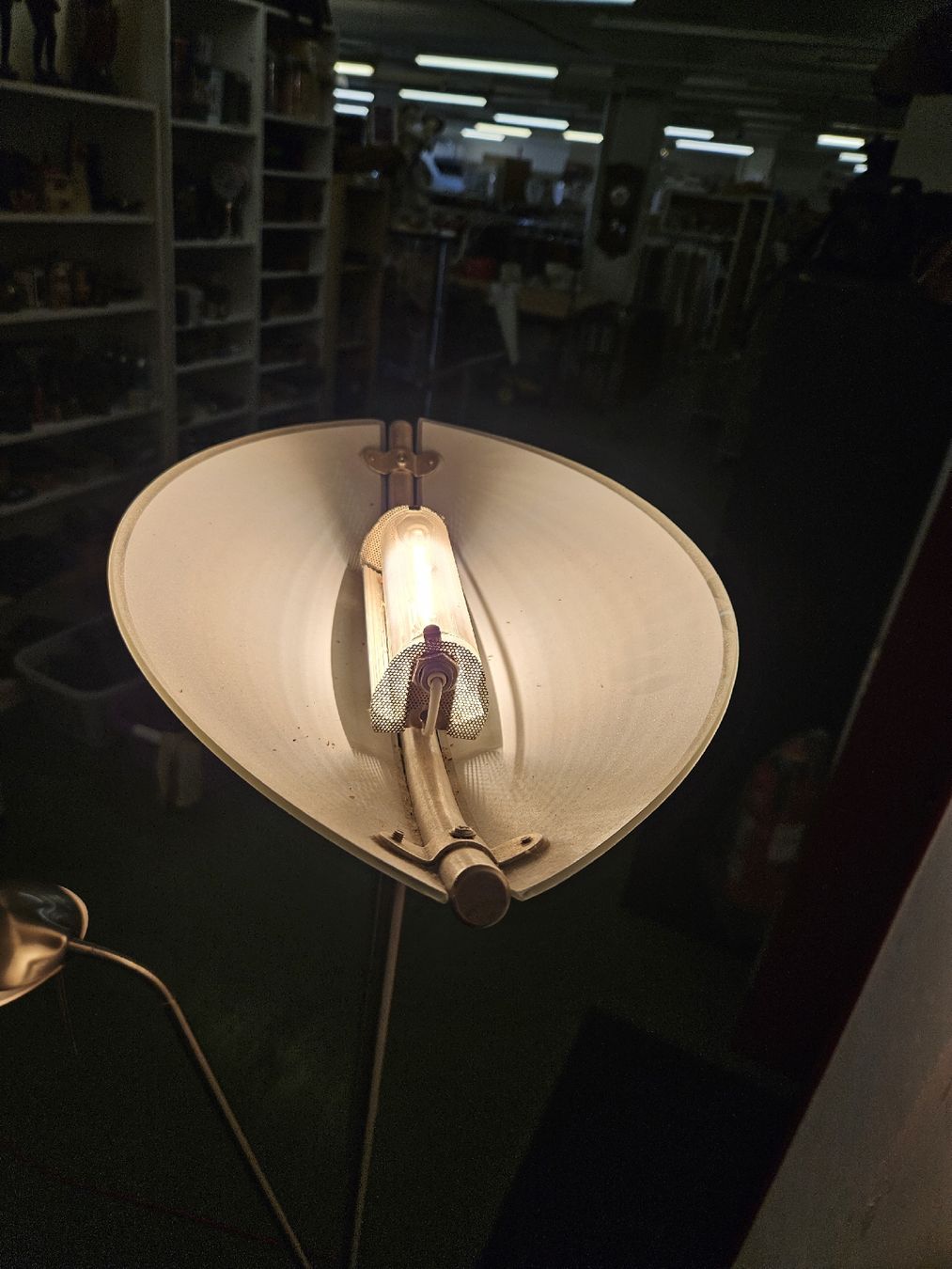 Lampen: Stehlampe dimmbar aus Metall  – Gebraucht aus Pratteln von Cartonsducoeur_bl 5