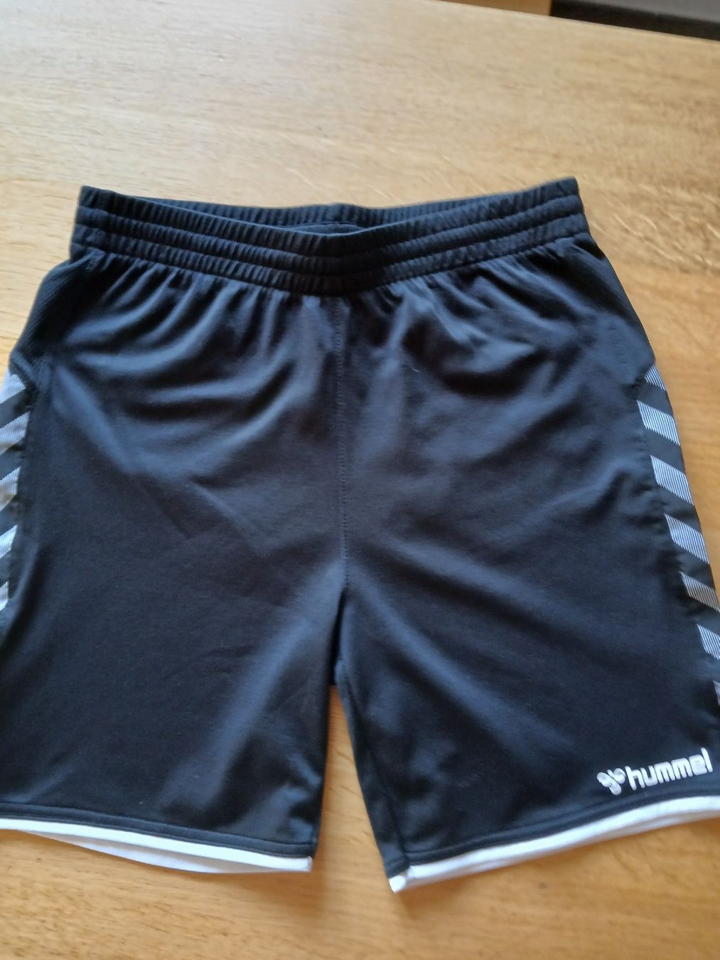 Hummel Hosen: turnhose hummel 176 – Gebraucht aus recherswil von papamoll71