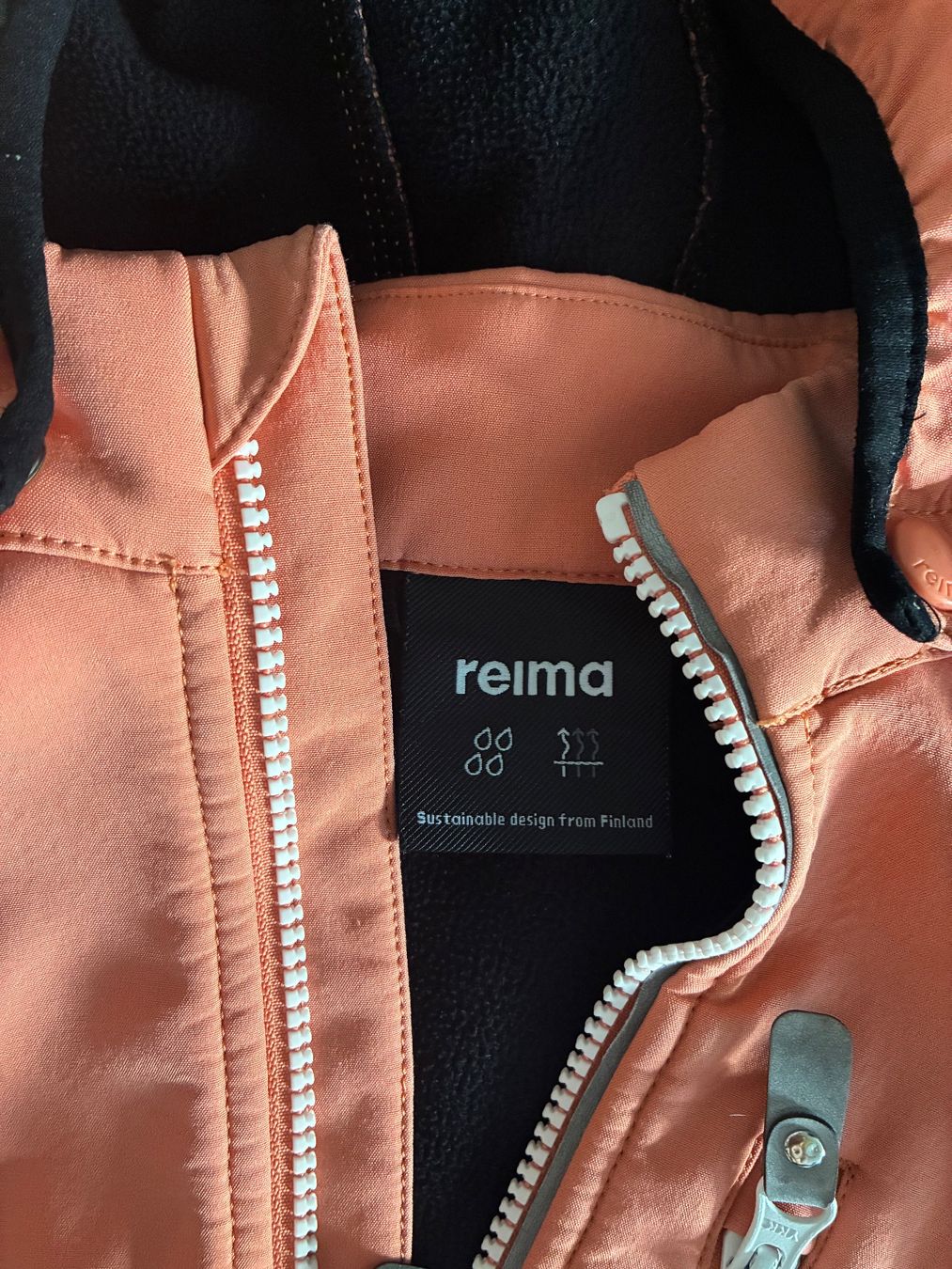 Reima Vestes & Manteaux: Softshelljacke Reima Mädchen korall rosa 116 – D'occasion à Niederwil AG par Aloha32 2