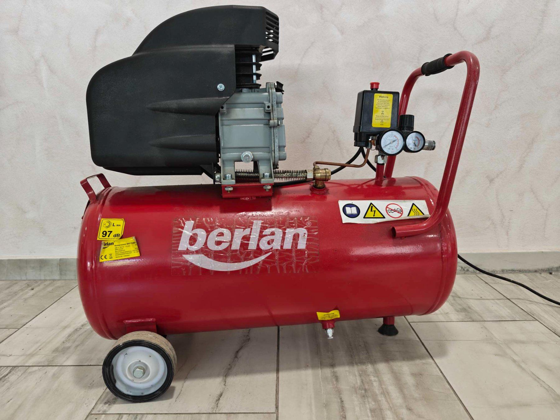 Compressori: Druckluft Kompressor 50 Liter Druckluftkompressor Kolben – Usato da Baar venduto da Werkzeugzentrum 5