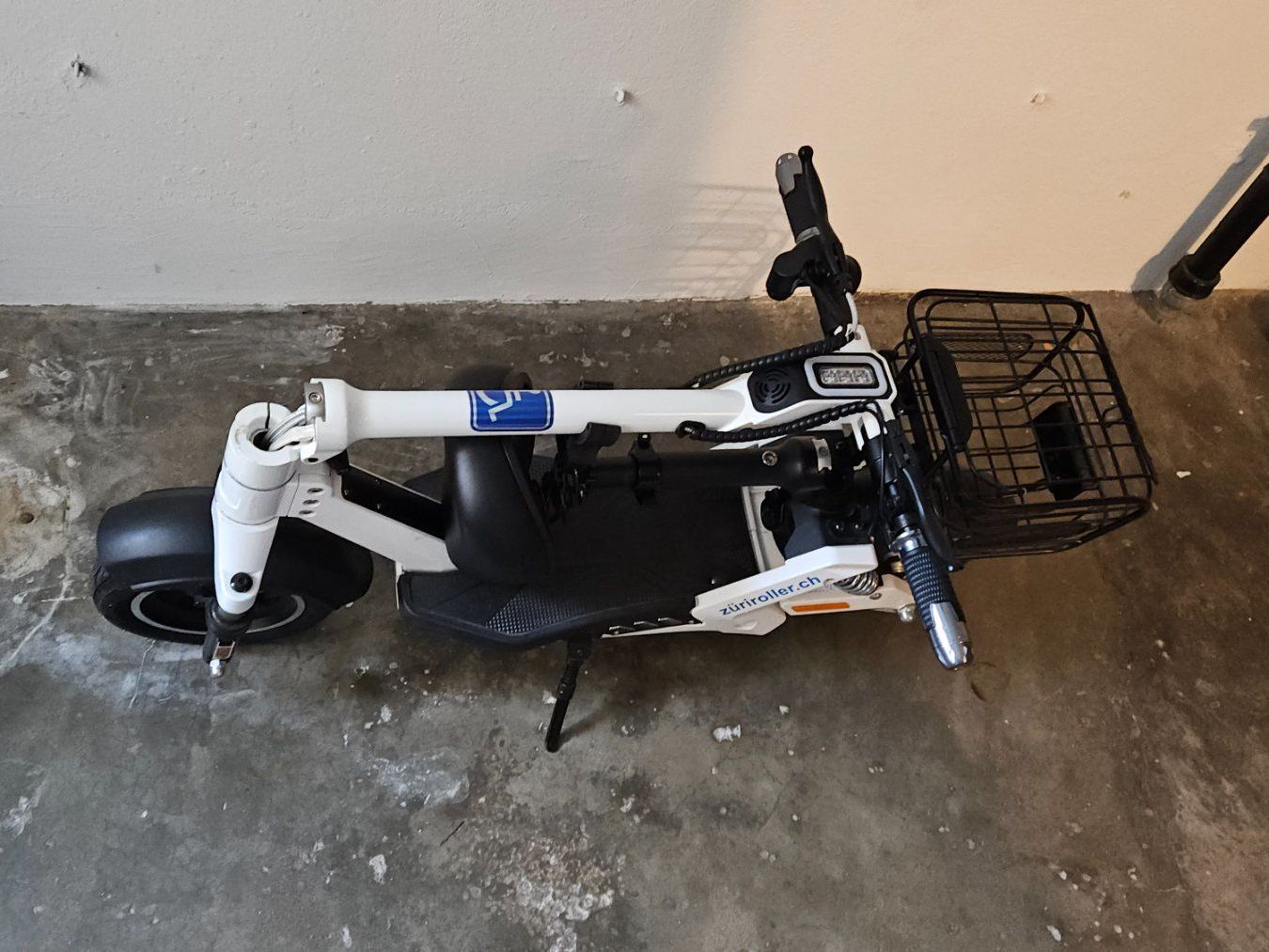 Scooters: Trotti-Camper kompakter e-Scooter (nur einmal benutz) – Neu (gemäss Beschreibung) aus Zürich von P.N 1