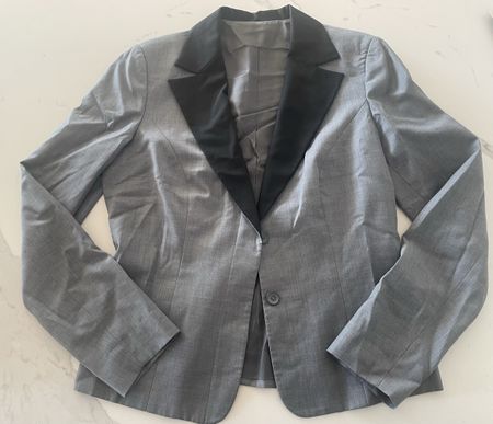 Schicker Blazer mit schwarzem Kragen, Grösse 42